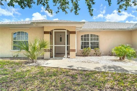 House in Rotonda, Florida 3 bedrooms, 167.69 sq.m. № 1800350 - photo 10