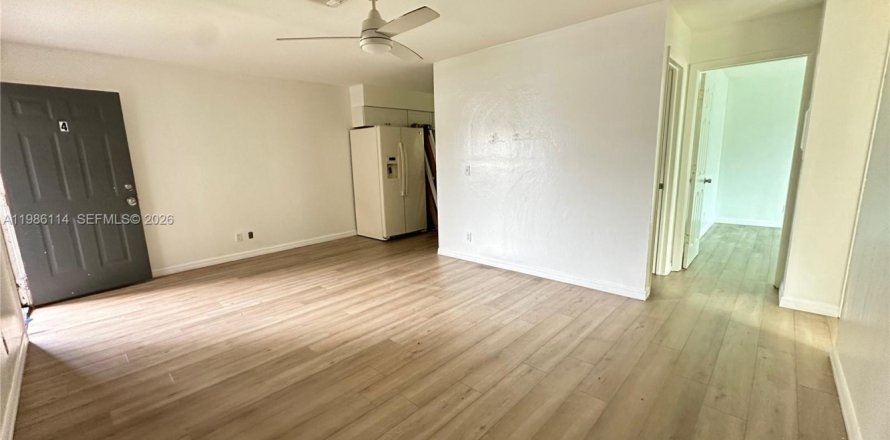 Квартира в Форт Майерс, Флорида 2 спальни, 60.39м2 № 2066824