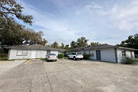 Снять в аренду квартиру в Форт Майерс, Флорида 2 спальни, 60.39м2, № 2066824 - фото 13