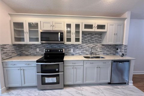 House in Oldsmar, Florida 3 bedrooms, 188.59 sq.m. № 1905313 - photo 13