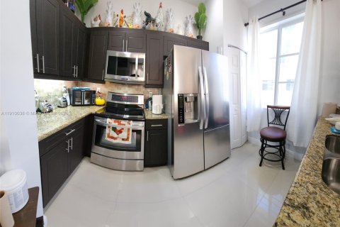 Adosado en venta en Miramar, Florida, 3 dormitorios, 137.59 m2 № 2035178 - foto 4