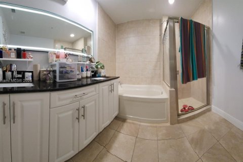 Adosado en venta en Miramar, Florida, 3 dormitorios, 137.59 m2 № 2035178 - foto 8