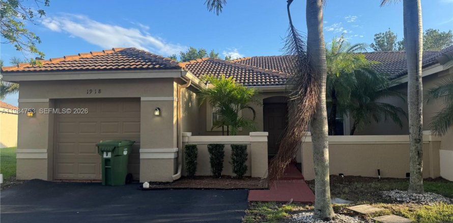 Villa ou maison à Weston, Floride 3 chambres, 122.26 m2 № 2045854