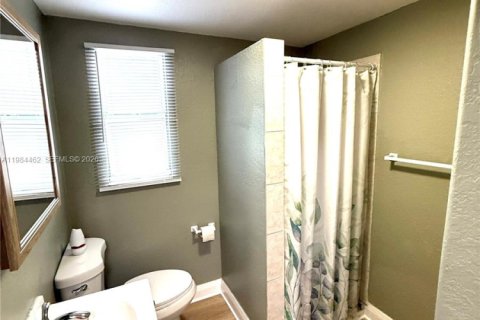 Villa ou maison à vendre à Tampa, Floride: 3 chambres, 106.47 m2 № 2047285 - photo 18