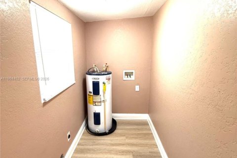 Villa ou maison à vendre à Tampa, Floride: 3 chambres, 106.47 m2 № 2047285 - photo 20