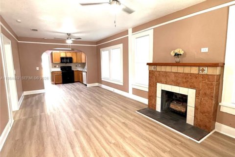 Villa ou maison à vendre à Tampa, Floride: 3 chambres, 106.47 m2 № 2047285 - photo 7