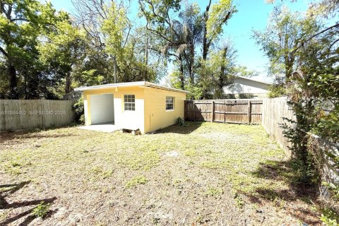Villa ou maison à vendre à Tampa, Floride: 3 chambres, 106.47 m2 № 2047285 - photo 24