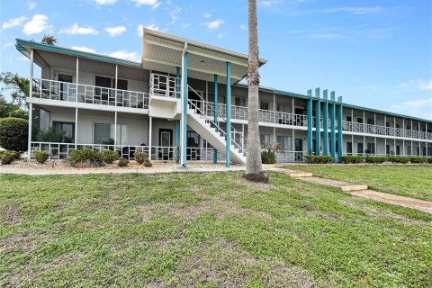 Condo in Lakeland, Florida, 2 bedrooms № 2232595 - photo 27