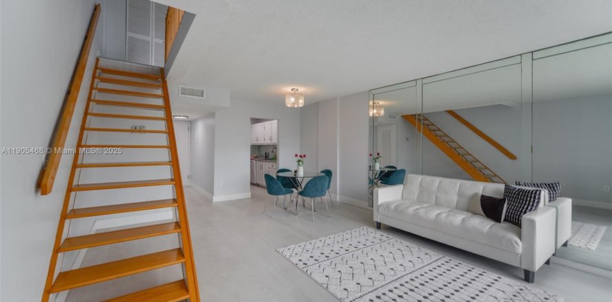 Condominio en Sunny Isles Beach, Florida, 1 dormitorio  № 2012220