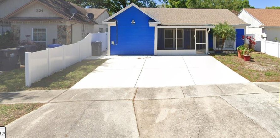 Propiedad comercial en Valrico, Florida 5 dormitorios, 189.15 m2 № 2108777