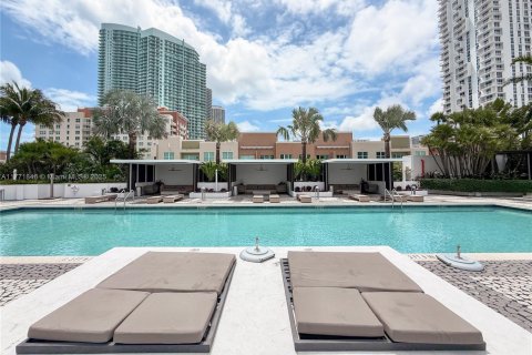 Condo in Miami, Florida, 2 bedrooms  № 1708545 - photo 26
