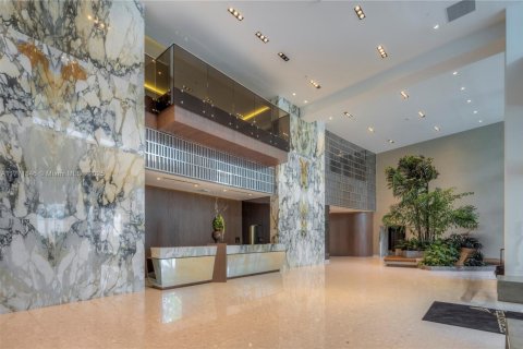 Condo in Miami, Florida, 2 bedrooms  № 1708545 - photo 27