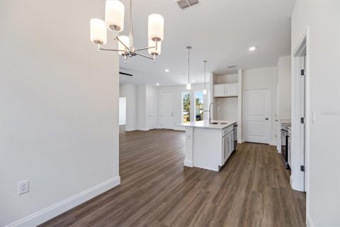 House in Palm Coast, Florida 3 bedrooms, 144.46 sq.m. № 1786676 - photo 7