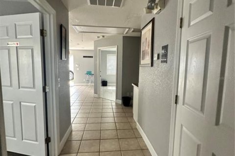 Propiedad comercial en alquiler en Kissimmee, Florida, 89.74 m2 № 1914760 - foto 10