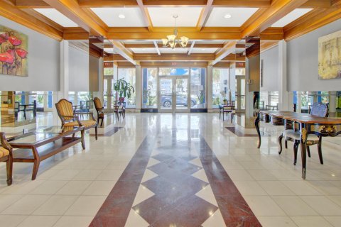 Copropriété à vendre à Hollywood, Floride: 2 chambres, 116.31 m2 № 2370215 - photo 8