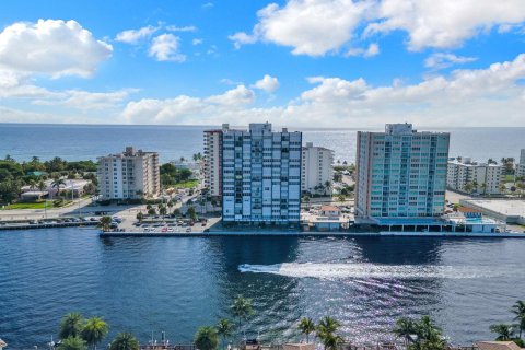 Condo à Hollywood, Floride, 2 chambres  № 2370215
