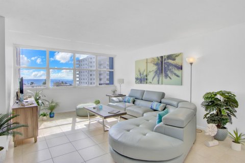 Copropriété à vendre à Hollywood, Floride: 2 chambres, 116.31 m2 № 2370215 - photo 14