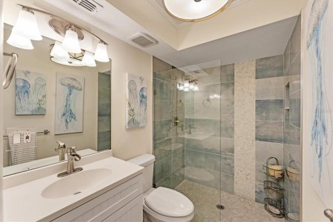 Condo in Bradenton, Florida, 2 bedrooms  № 1918363 - photo 21