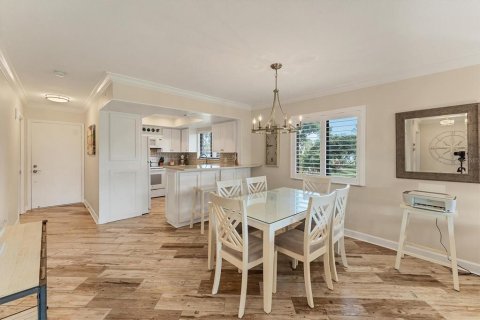 Condo in Bradenton, Florida, 2 bedrooms  № 1918363 - photo 12