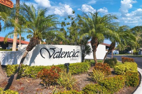 Condo in Bradenton, Florida, 2 bedrooms  № 1918363 - photo 27