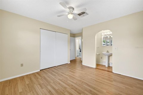 House in Spring Hill, Florida 2 bedrooms, 99.78 sq.m. № 1873966 - photo 21