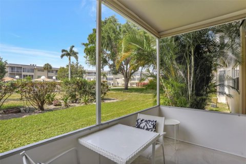 Condo in Lauderhill, Florida, 2 bedrooms  № 1715579 - photo 13