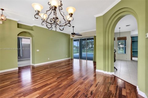 House in Port St. Lucie, Florida 4 bedrooms, 223.8 sq.m. № 1928450 - photo 7