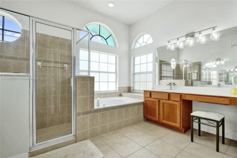 House in Port St. Lucie, Florida 4 bedrooms, 223.8 sq.m. № 1928450 - photo 29