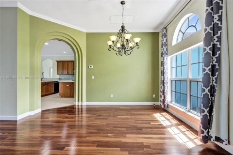 House in Port St. Lucie, Florida 4 bedrooms, 223.8 sq.m. № 1928450 - photo 6