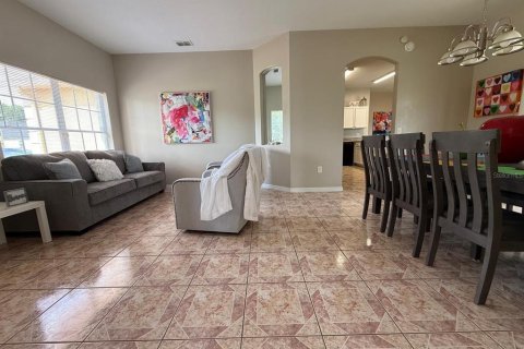 Casa en alquiler en Kissimmee, Florida, 4 dormitorios, 163.32 m2 № 1879548 - foto 7