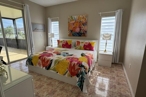 Casa en alquiler en Kissimmee, Florida, 4 dormitorios, 163.32 m2 № 1879548 - foto 16