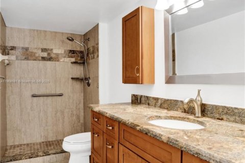 Copropriété à vendre à Pompano Beach, Floride: 2 chambres, 76.64 m2 № 2013888 - photo 30