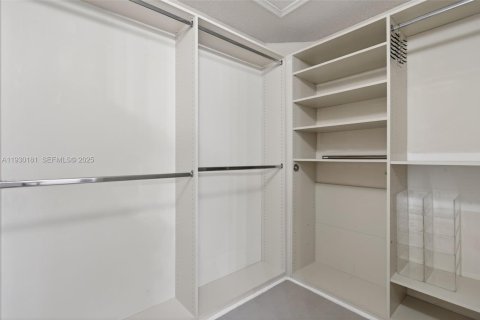 House in Margate, Florida 2 bedrooms, 115.01 sq.m. № 1991453 - photo 28