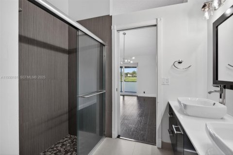 House in Margate, Florida 2 bedrooms, 115.01 sq.m. № 1991453 - photo 27