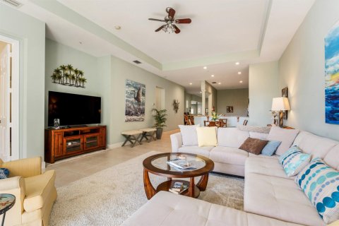 Condo in Vero Beach, Florida, 3 bedrooms № 2186930 - photo 4