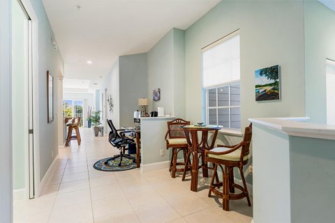 Condo in Vero Beach, Florida, 3 bedrooms № 2186930 - photo 10
