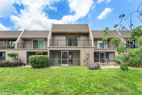 Townhouse in Coral Springs, Florida 3 bedrooms, 139.35 sq.m. № 2191680 - photo 5