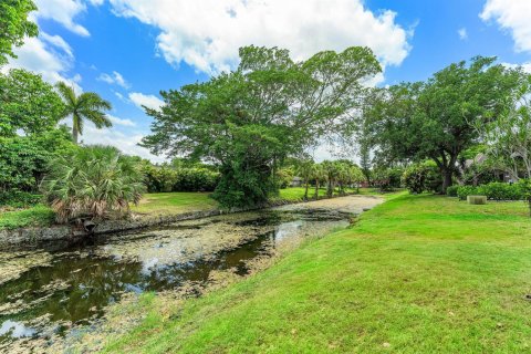 Townhouse in Coral Springs, Florida 3 bedrooms, 139.35 sq.m. № 2191680 - photo 6