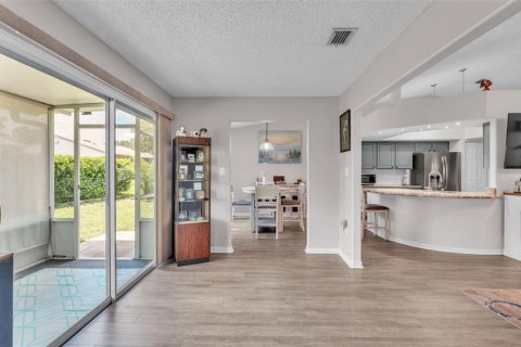 House in Lakeland, Florida 3 bedrooms, 186.36 sq.m. № 1919920 - photo 15
