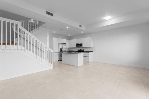 Купить таунхаус в Хомстед, Флорида 3 спальни, № 1972148 - фото 9