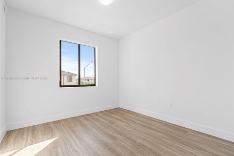 Купить таунхаус в Хомстед, Флорида 3 спальни, № 1972148 - фото 25