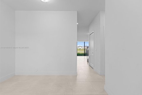 Купить таунхаус в Хомстед, Флорида 3 спальни, № 1972148 - фото 6