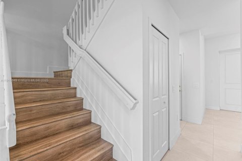 Купить таунхаус в Хомстед, Флорида 3 спальни, № 1972148 - фото 18