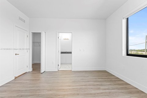 Купить таунхаус в Хомстед, Флорида 3 спальни, № 1972148 - фото 30