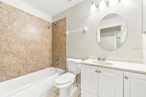 Villa ou maison à louer à Orlando, Floride: 4 chambres, 170.66 m2 № 2389105 - photo 15