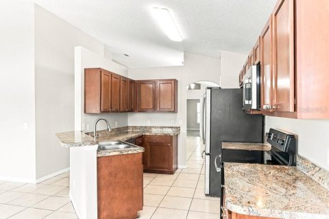 Villa ou maison à louer à Orlando, Floride: 4 chambres, 170.66 m2 № 2389105 - photo 7