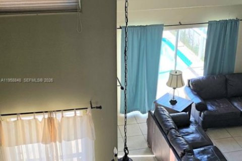 Купить виллу или дом в Киссимми, Флорида 4 спальни, № 2017998 - фото 5