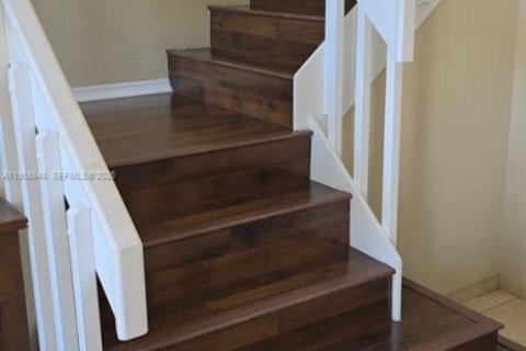 Купить виллу или дом в Киссимми, Флорида 4 спальни, № 2017998 - фото 6