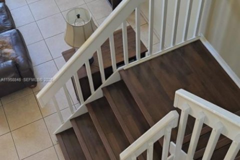 Купить виллу или дом в Киссимми, Флорида 4 спальни, № 2017998 - фото 3