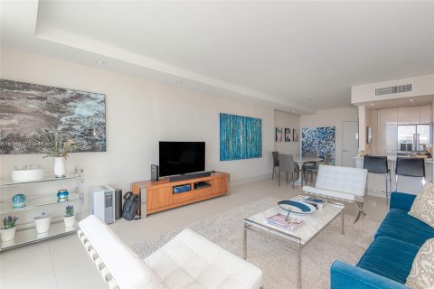 Condo in Miami Beach, Florida, 1 bedroom  № 1729282 - photo 8